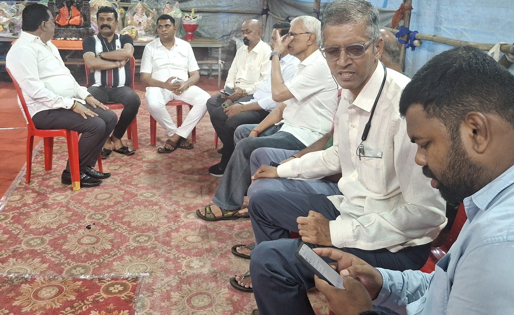 NCP Organises Free Document Camp In Thane’s Chandanwadi 1 NCP Organises Free Document Camp In Thane’s Chandanwadi