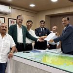 Retired Police Officers' Association Submits Memorandum to Thane Collector Over Pensioners' Rights