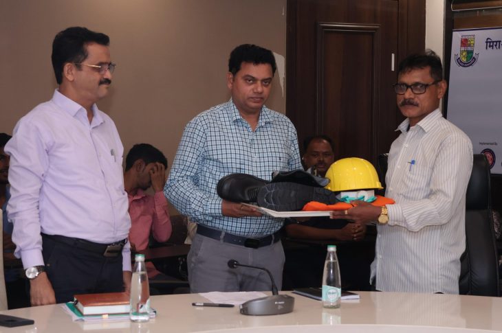 MBMC Distributes 116 PPE Kits Under ‘NAMASTE’ Scheme to Safeguard Sanitation Workers.