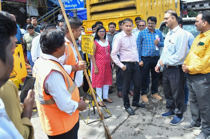 Commissioner Gagrani Orders Full Operational Readiness of Hindmata, Gandhi Market Pumping Stations