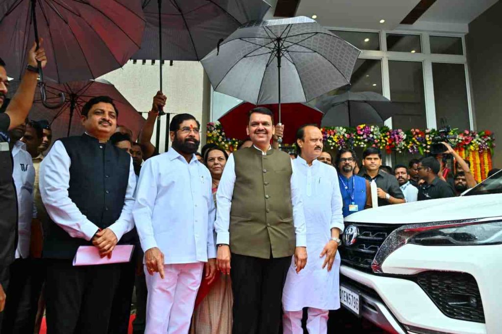 BDD Redevelopment: First 556 Homes Handed Over To Residents, Marking New Chapter In Mumbai’s Housing Transformation