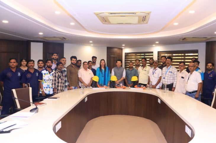 MBMC Distributes PPE Kits To Safai Mitras Under ‘NAMASTE’ Scheme