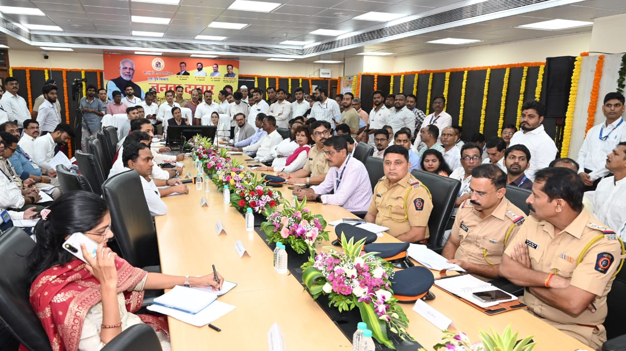 Minister Mangal Prabhat Lodha Directs Civic Officials To Resolve Citizens’ Issues