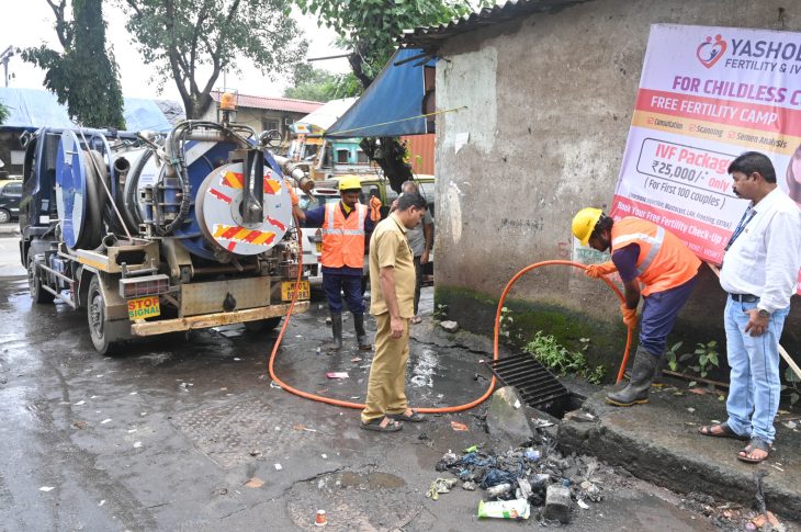 25.25 Metric Tons of Floating Waste Removed on First Day of BMC’s Special Clean-Up Drive